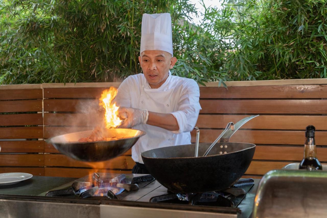 Marti Myra Hotel Tekirova Exterior photo A wok being used in cooking